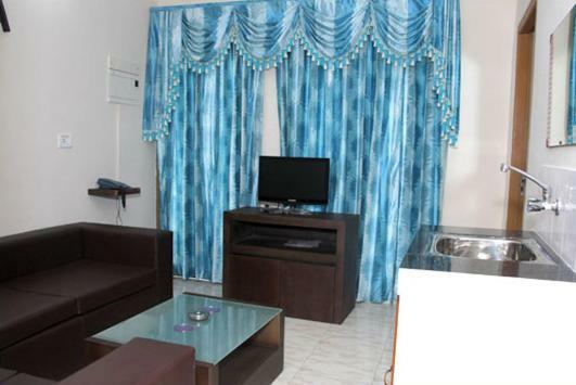 Hôtel Krishna Gardens à Guruvāyūr Extérieur photo
